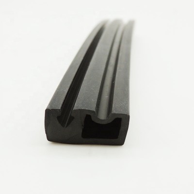 Extrusion rubber gasket for solar panels